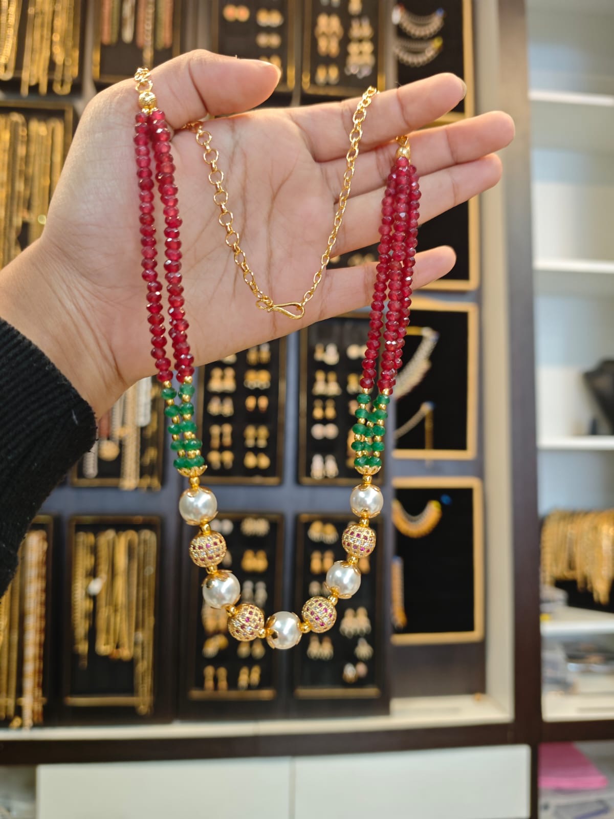 2grm gold polish 2 years warranty pearls neacklace set.