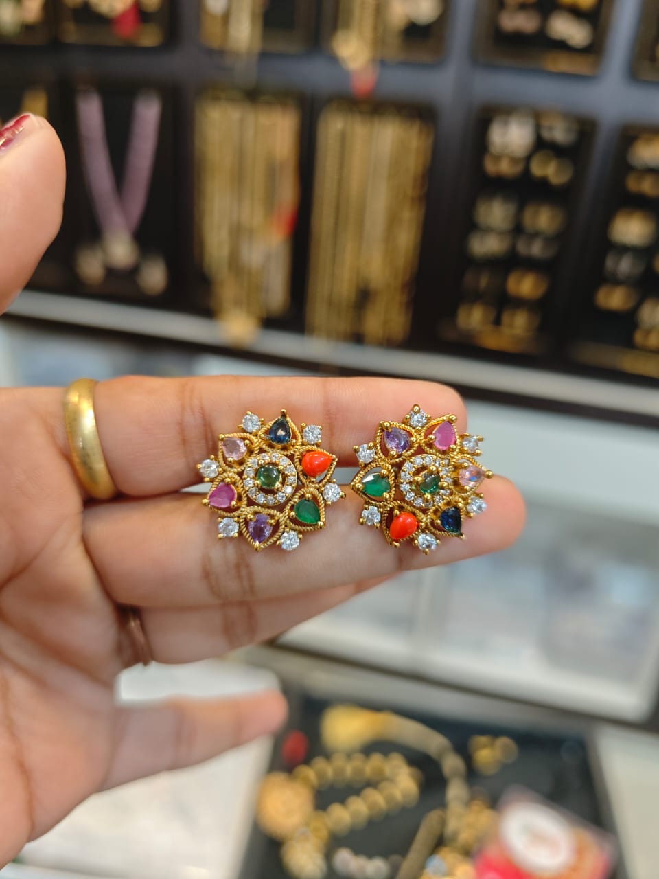 2grm gold polish 2 years warranty earings set.